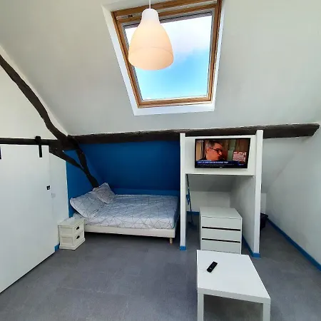 Studio Avec Terrasse Et Wifi A Lägenhet Pierrelaye